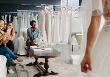 Välja brudklänning – 8 värdefulla tips inför besöket